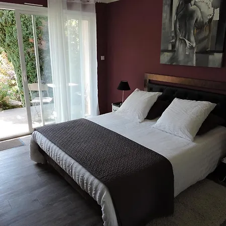 Logis Du Parc 3*