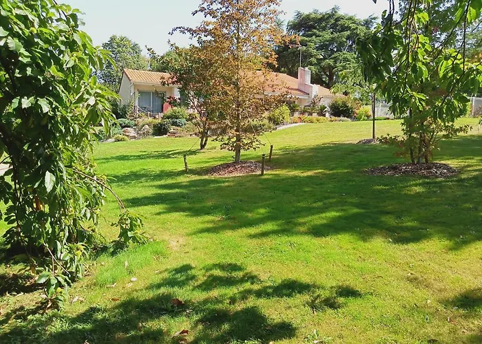 Logis Du Parc Oda ve Kahvaltı Saint-Fulgent